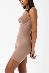 SPANXsculpt Hi Waist Mid Thigh Short